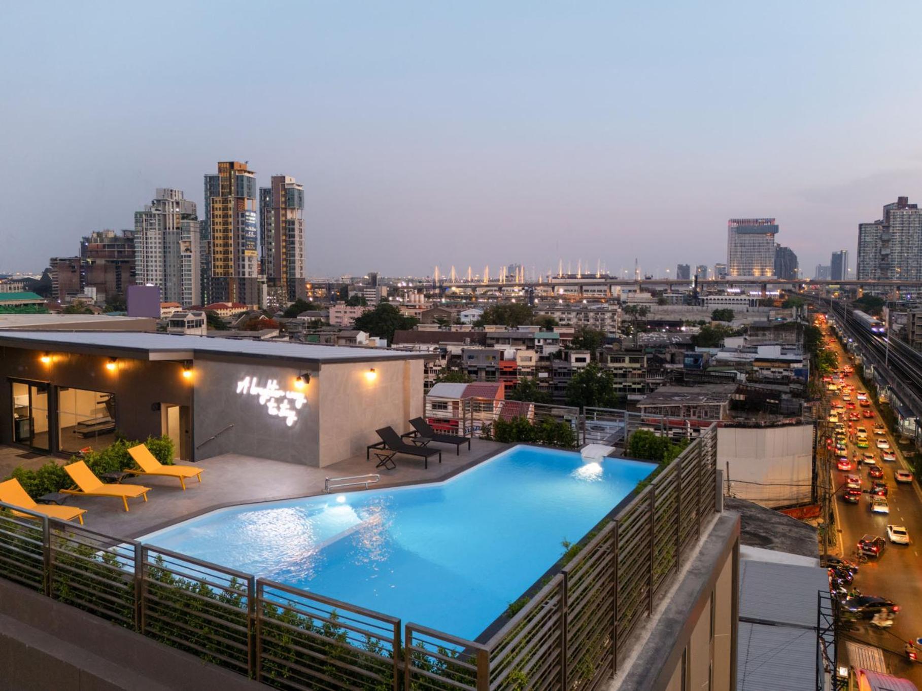 Lumen Bangkok Udomsuk Station酒店 外观 照片
